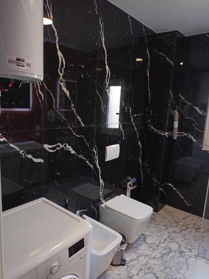 Oak Street Apartment Tirana Extérieur photo