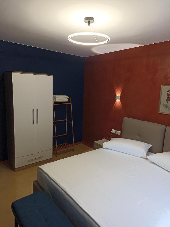 Oak Street Apartment Tirana Extérieur photo